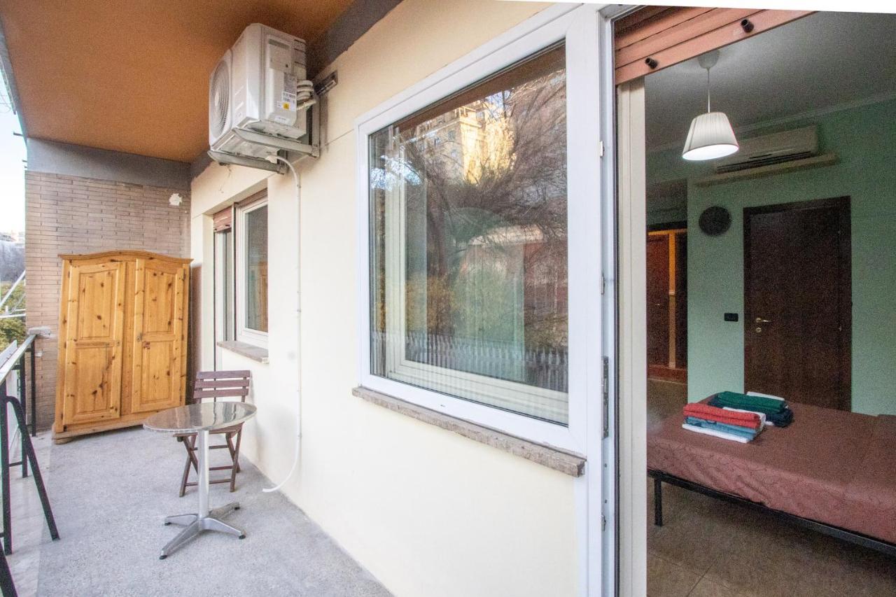 B&B Colorful Suite Yard Rom Exterior foto